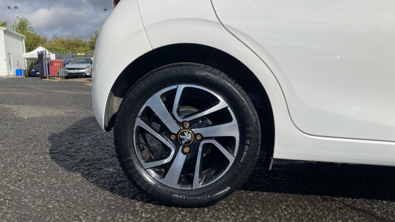 Peugeot 108 1.0 72 Collection 5dr Petrol Hatchback